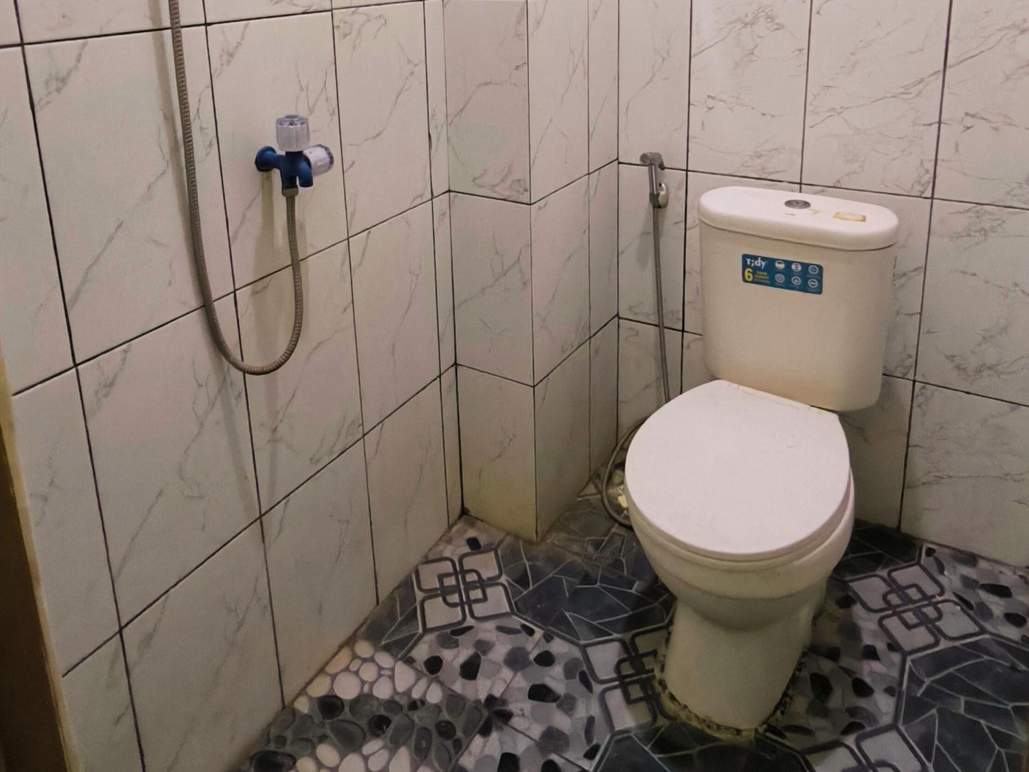 Surakarta  Nn Guesthouse מראה חיצוני תמונה