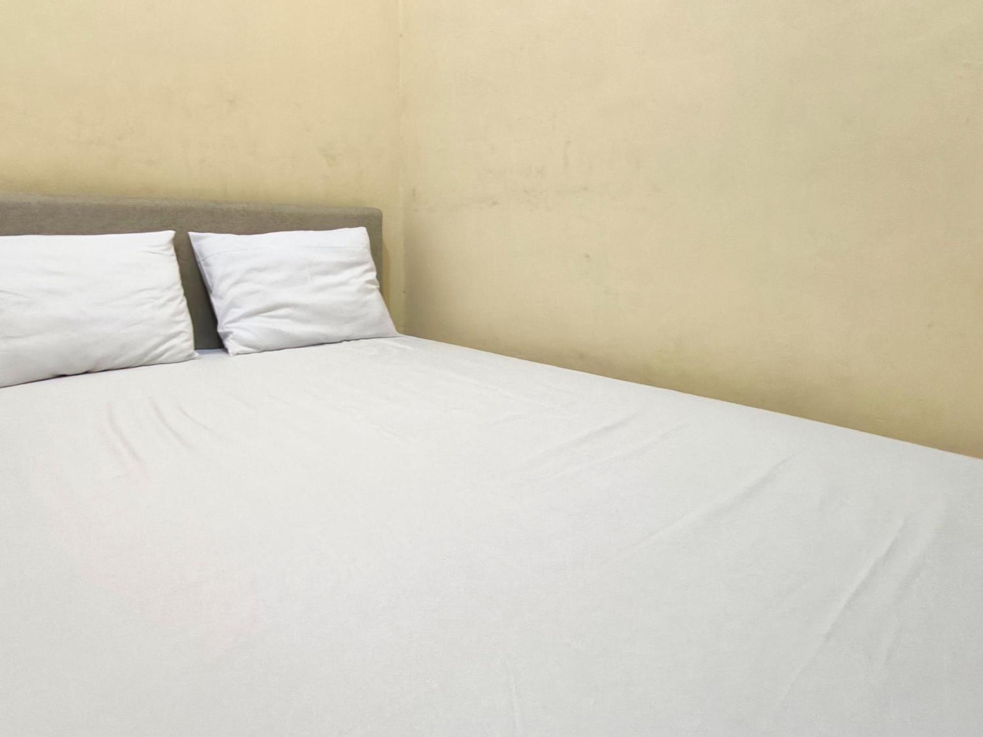 Surakarta  Nn Guesthouse מראה חיצוני תמונה