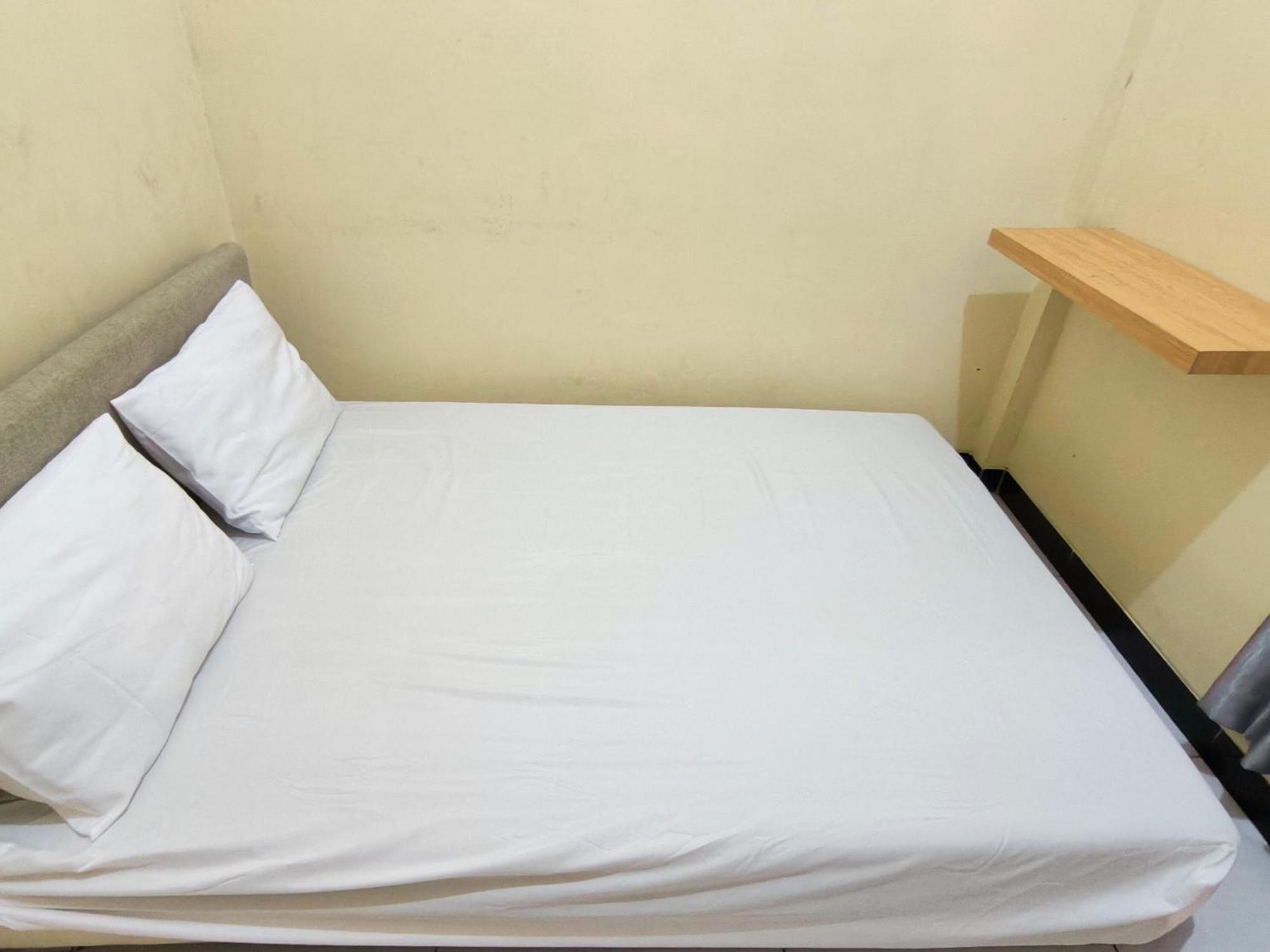 Surakarta  Nn Guesthouse מראה חיצוני תמונה