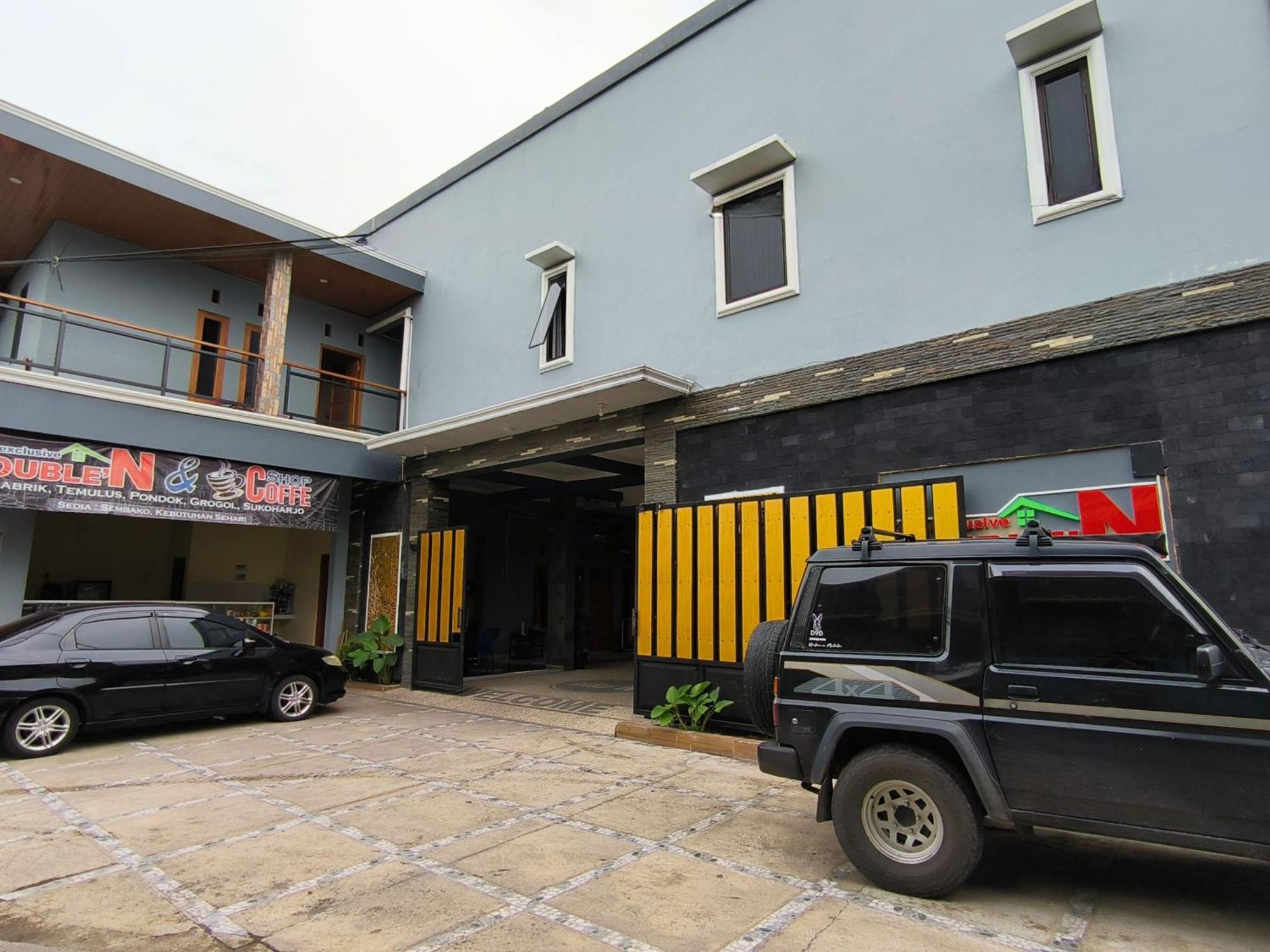 Surakarta  Nn Guesthouse מראה חיצוני תמונה