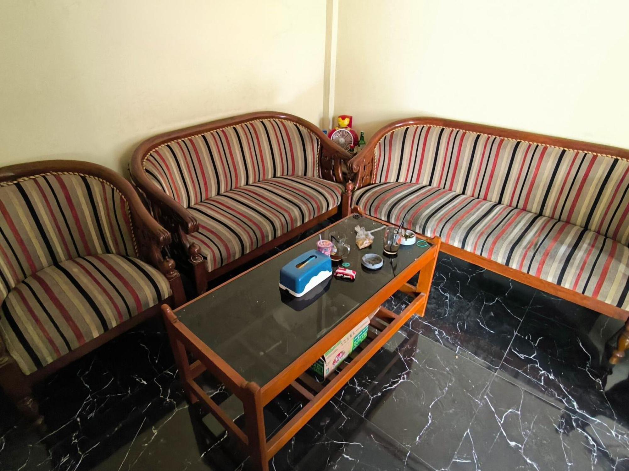 Surakarta  Nn Guesthouse מראה חיצוני תמונה